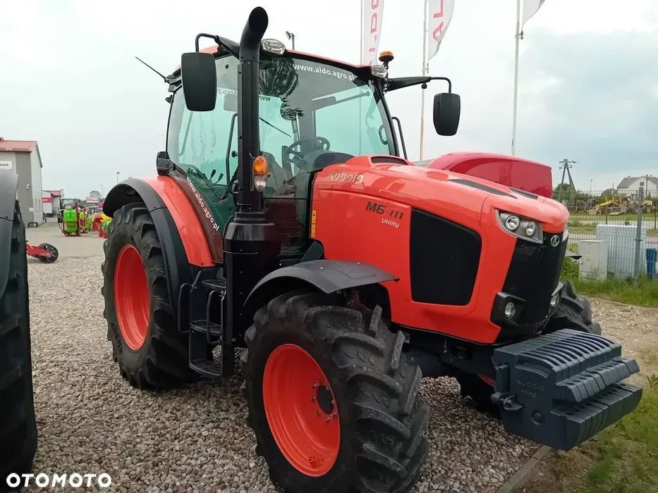 Kubota M6-111U  Kubota M6-111U