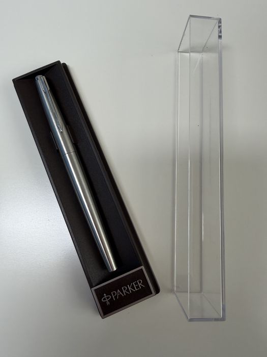 Esferográfica Parker “Roller Ball” - Inox Escovado