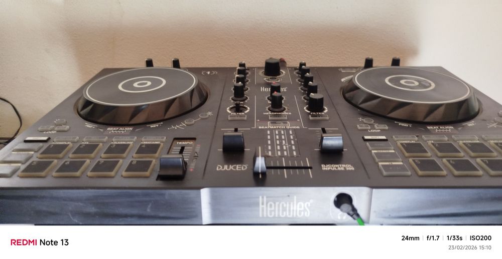 Hercules DJ Control Impulse 300 Controller445211008094054404