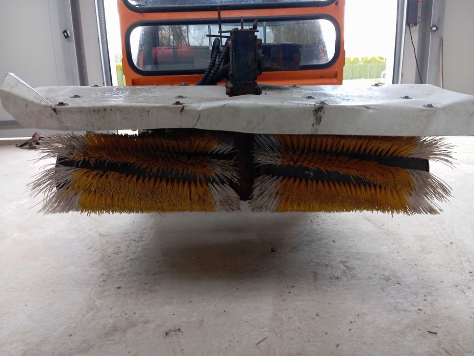 Szczotka, zamiatarka do Ladoga