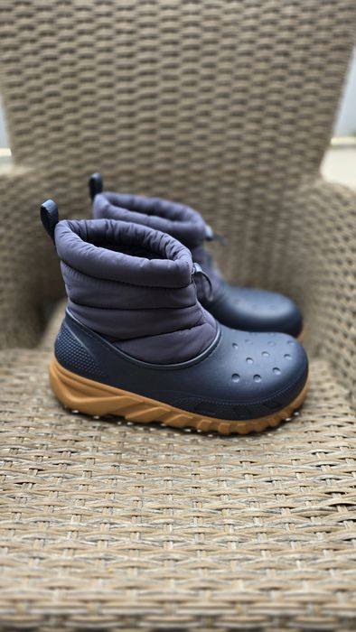 Зимові чоботи crocs w7