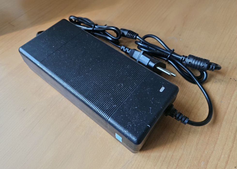 Імпульсний блок живлення AC DC 24В 12А