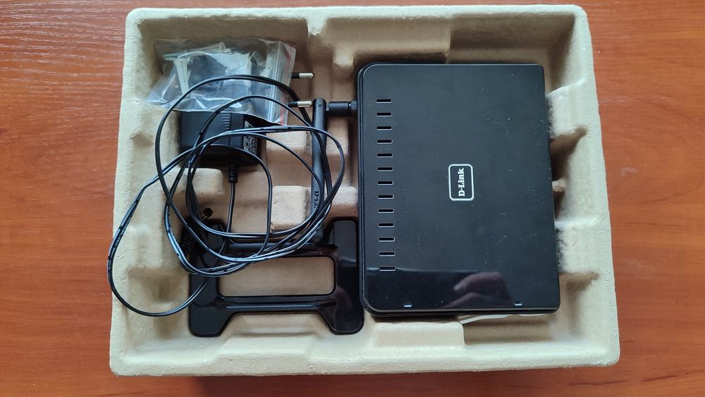 Маршрутизатор роутер D-Link DIR-300