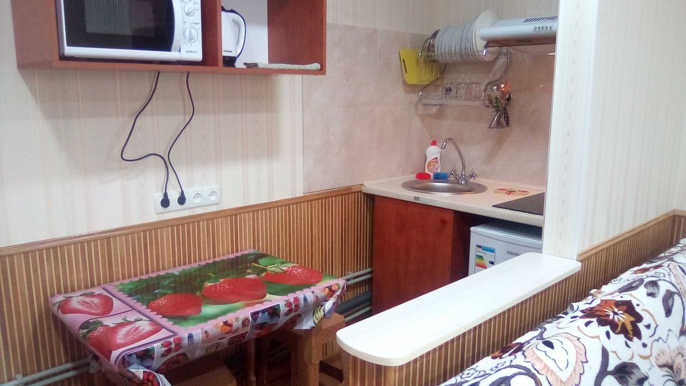 Студия, 1 -я Слободская, 17А,угол пр. Центральный, 1/1, 3 кровати доку