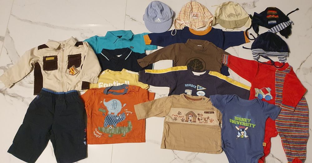 Zestaw ciuchów dla chłopca 74 cm koszulki bluzki spodnie kurtka czapki