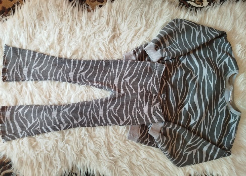 Костюм для дівчинки