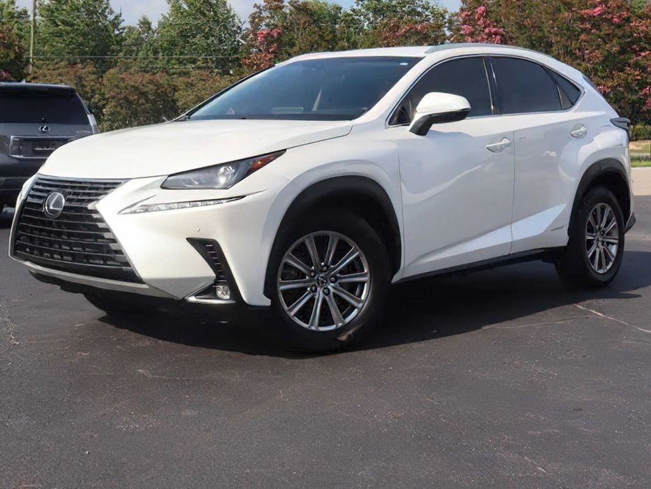 Lexus NX 300h      2019