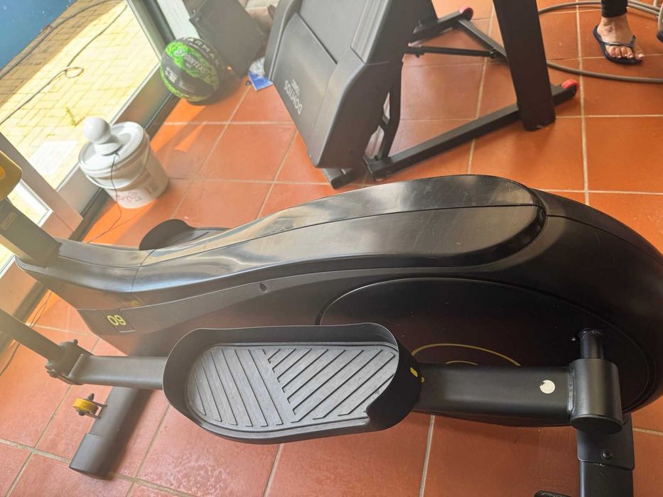 Bicicleta Elíptica Domyos EL 520 – Excelente Estado