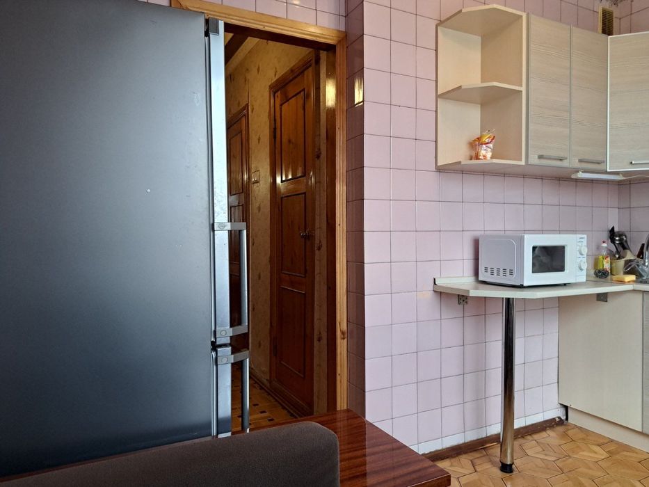 Сдам 1к улучшенку 40 кВ, м. Победа 5мин. Арендаторов с детьми берем.