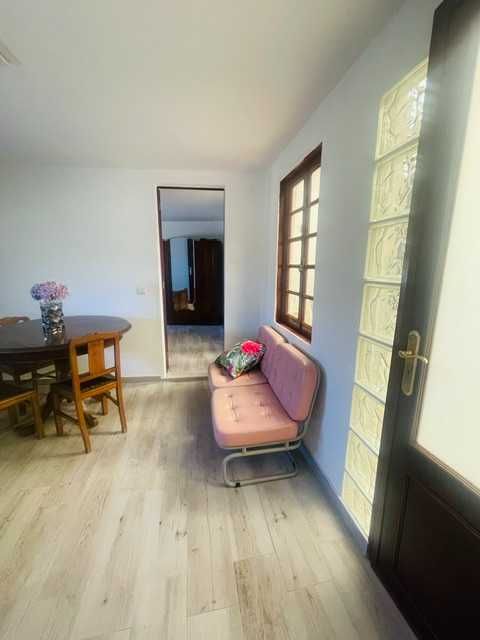 Arrenda-se espaco com 1 quarto (Palhaca)