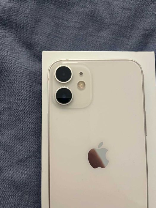 iPhone 12 mini na sprzedaż
