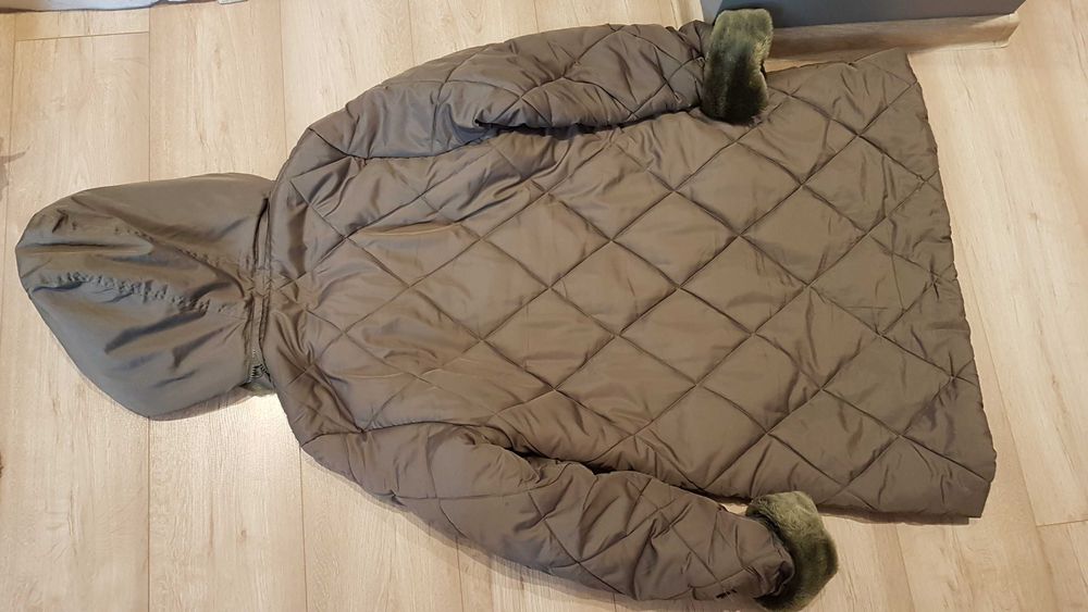 Kurtka z kapturem rozm. L