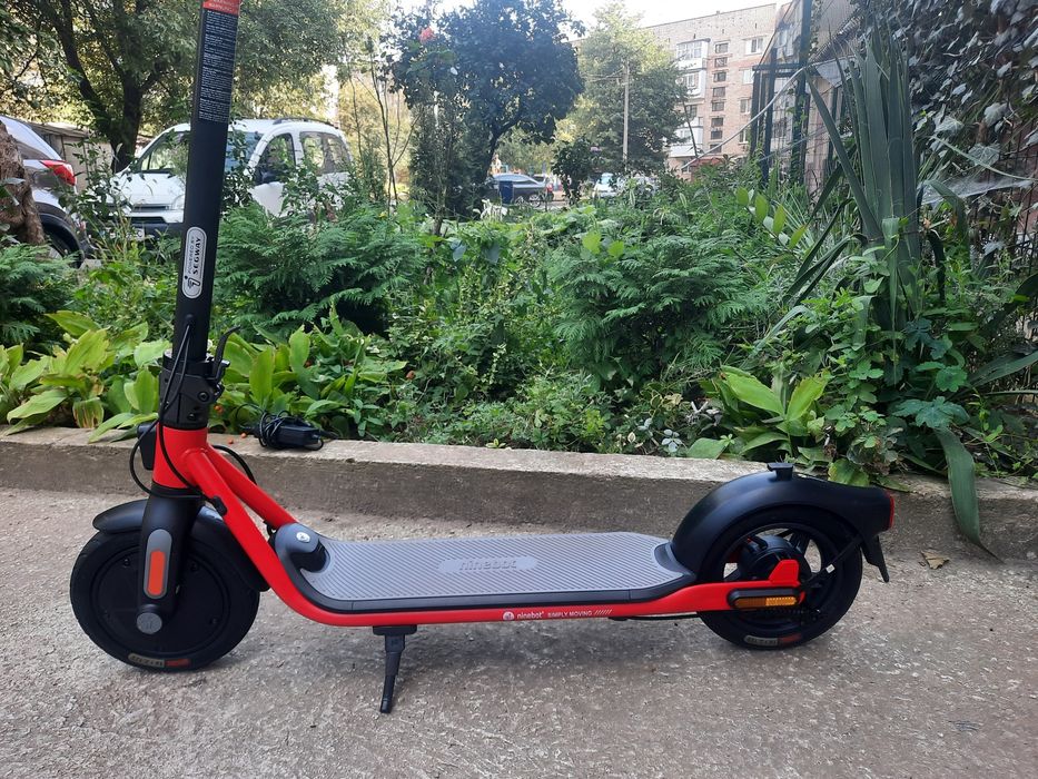 Єлектросамокат Ninebot Segway D 18 E