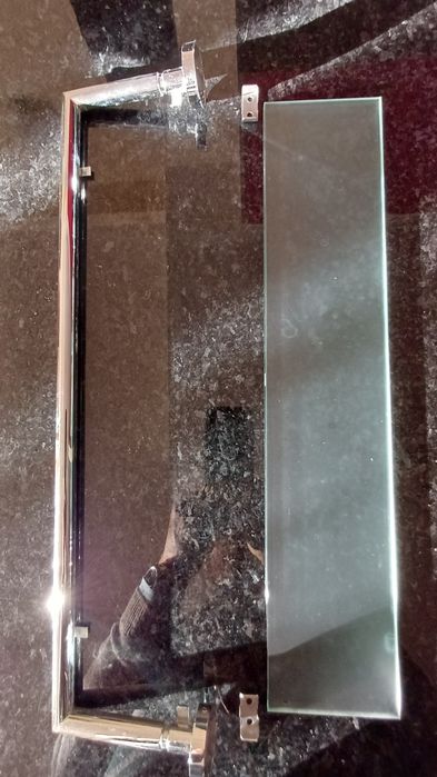 Prateleira, suporte para toalha e para papel higiénico  em aço
