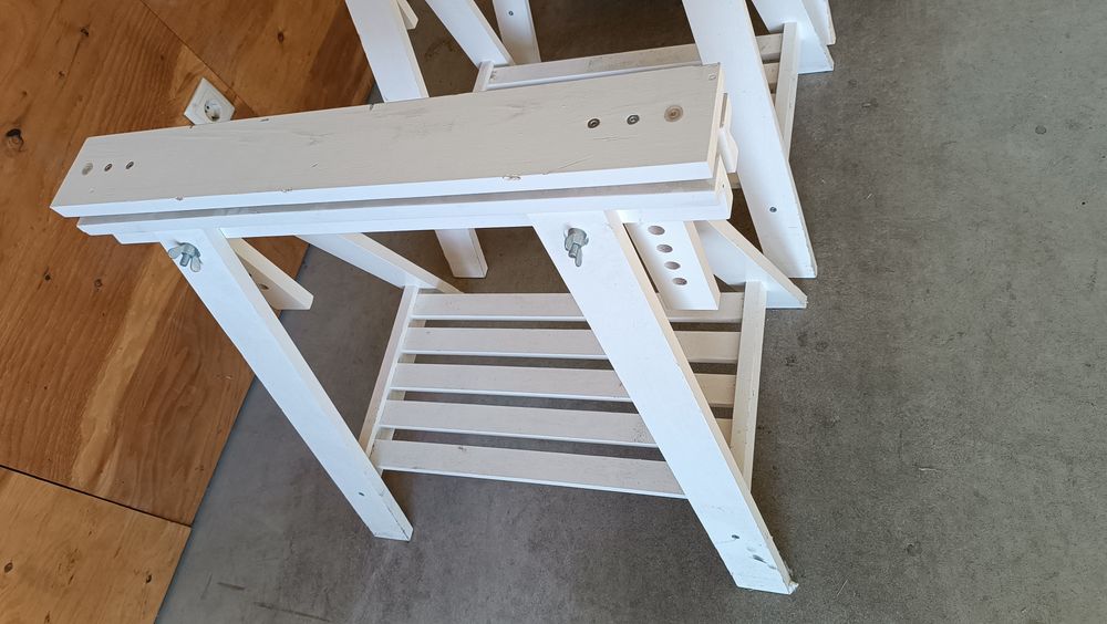 Cavaletes brancos  IKEA