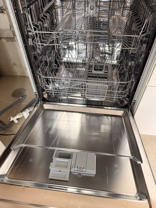 Máquina lavar loiça encastre IKEA RENGÖRA