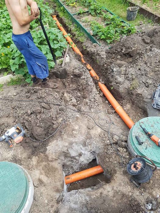 Выкопать канализацию,выгребную яму.Копка канализации,Септик.кольца ж/б