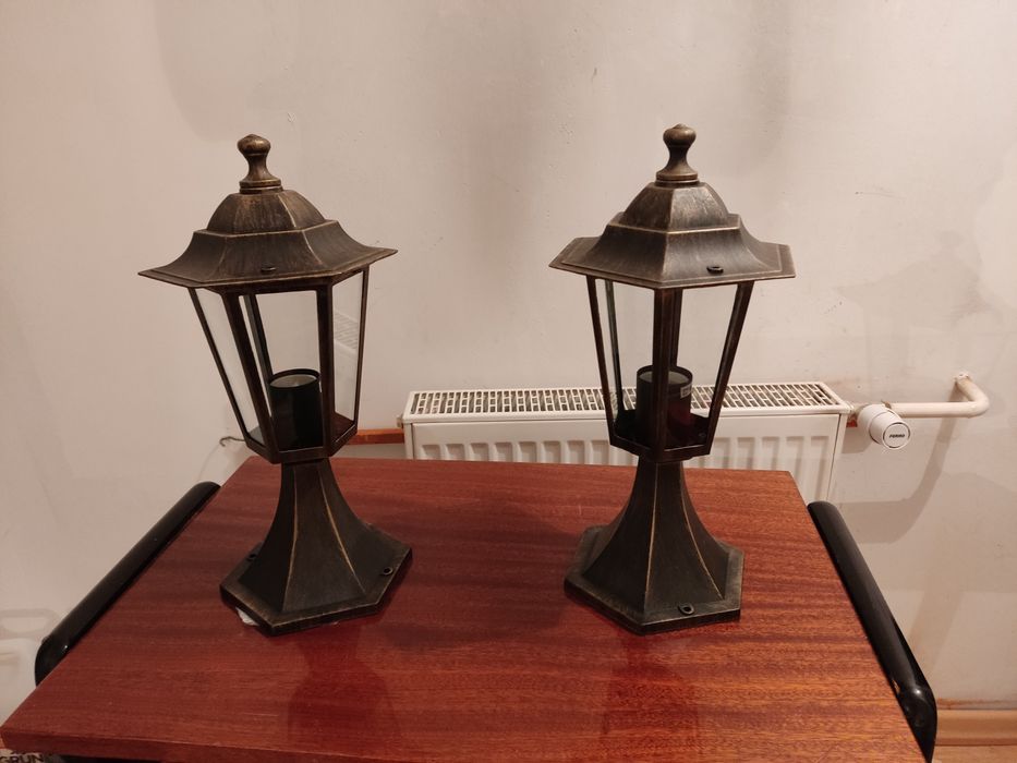 Lampa ogrodowa zewnętrzne oświetlenie