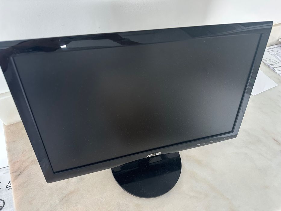 2 Monitores ASUS 18.5”