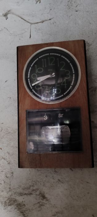 Zegar ścienny z PRL