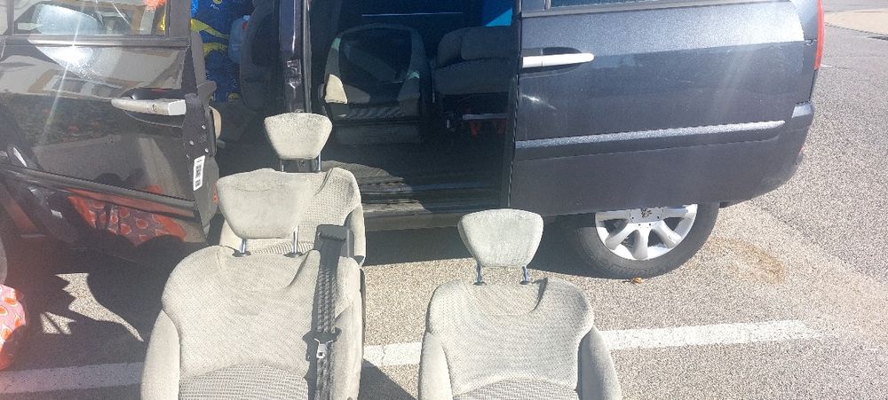 Bancos do Renault 807 [ 2 e 3 fileiras total de 5 ]