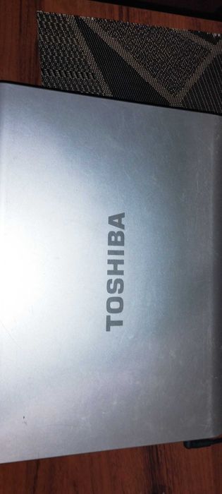 Ноутбук Toshiba L300