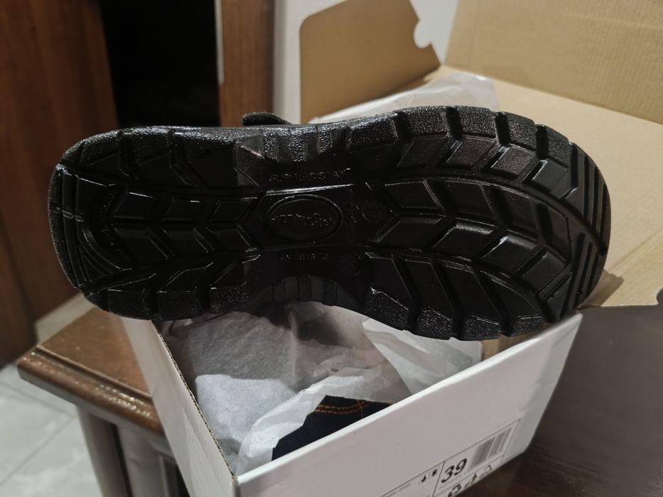 Buty sandały robocze