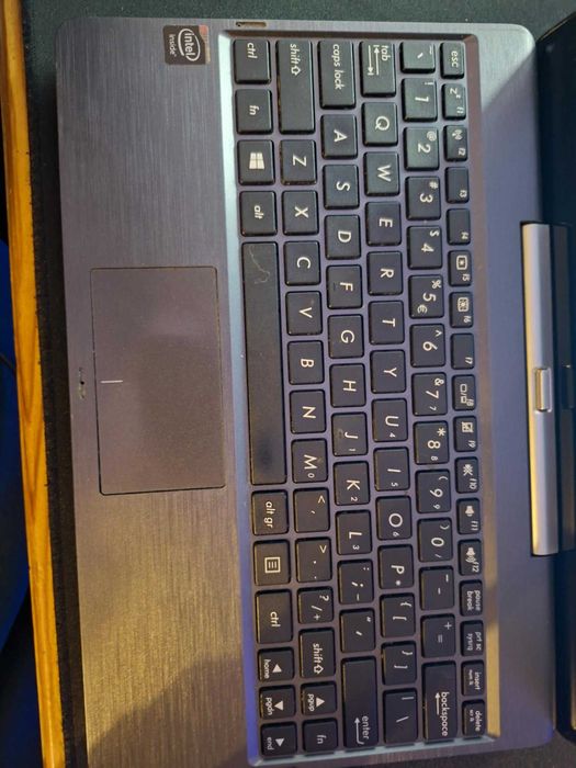 ASUS Transformer Book T100TAI – 2w1 tablet