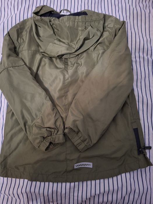 Sprzedam dla chłopca buty i kurtke 134 roz.