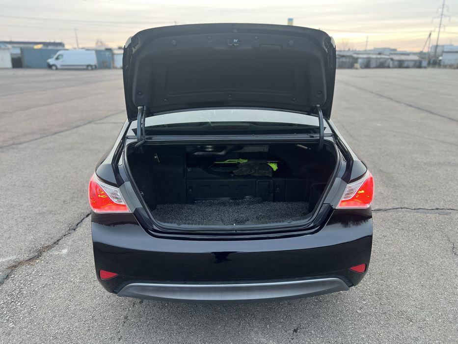 Продам Hyundai Sonata Hybrid YF limited edition luxury