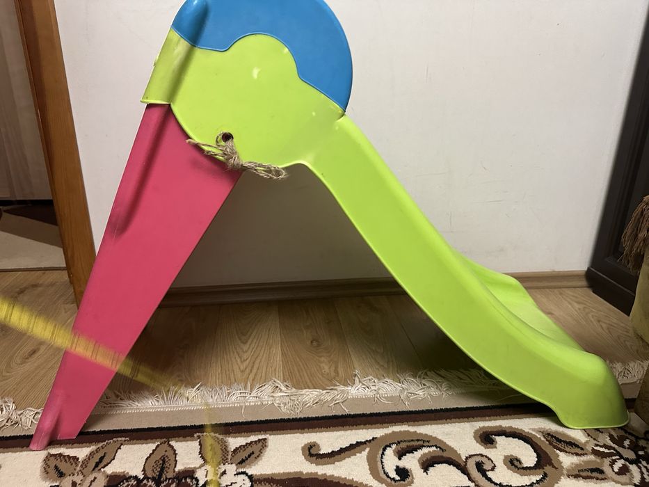Дитяча гірка пластикова для дому та саду (105 см)