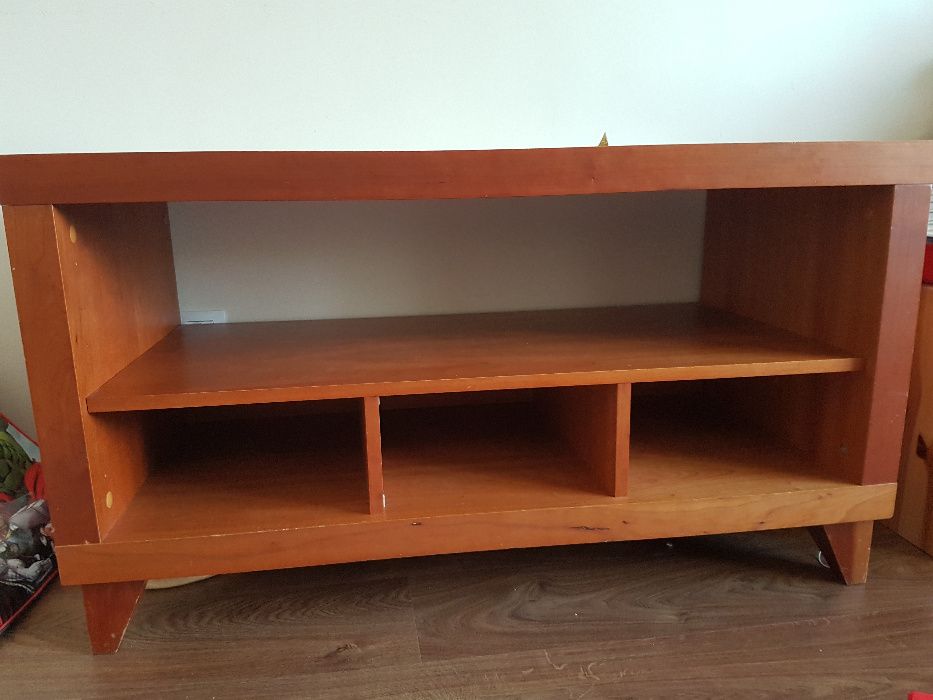 Móvel Televisão cerejeira