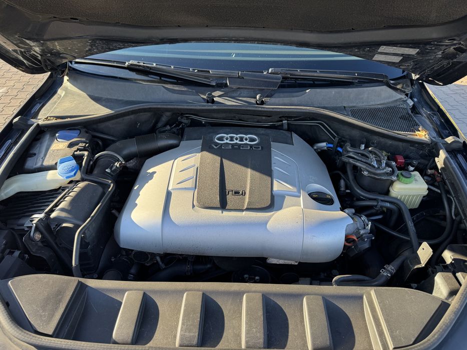 Продам Ауди Q74L 3.0 тді