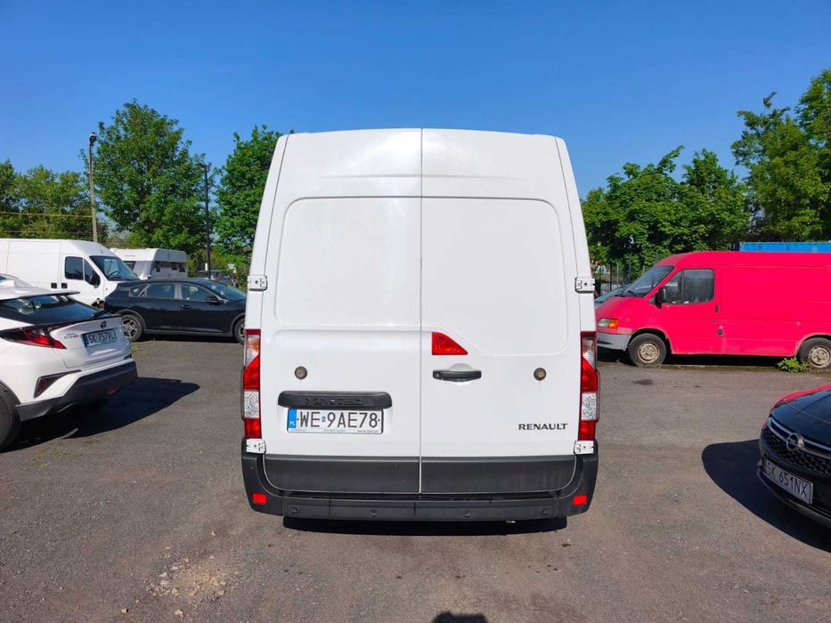 Samochód Reno Master L3H2 2024