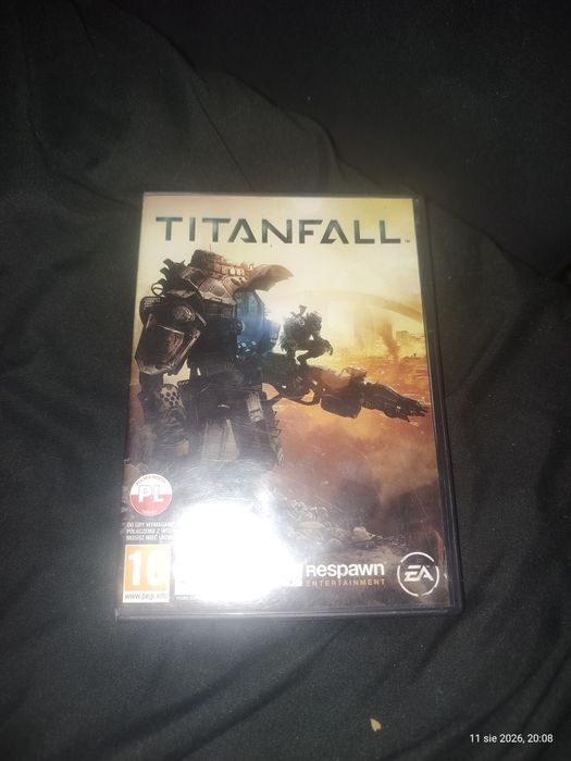 Sprzedam grę titanfall  na pc dvd