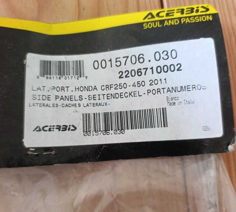 Plásticos e Peças Motas Clássicas (Novo NOS) Honda, Yamaha, Kawasaki, Suzuki, UFO, Maier,..