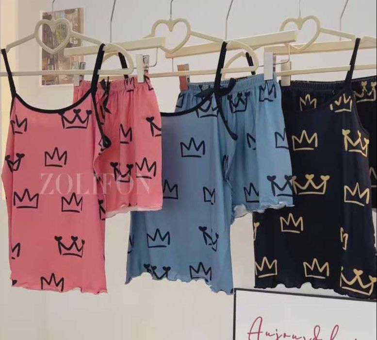 Пижама женская топ+ шорты. Пижамный комплект. Ночнушка с коронами