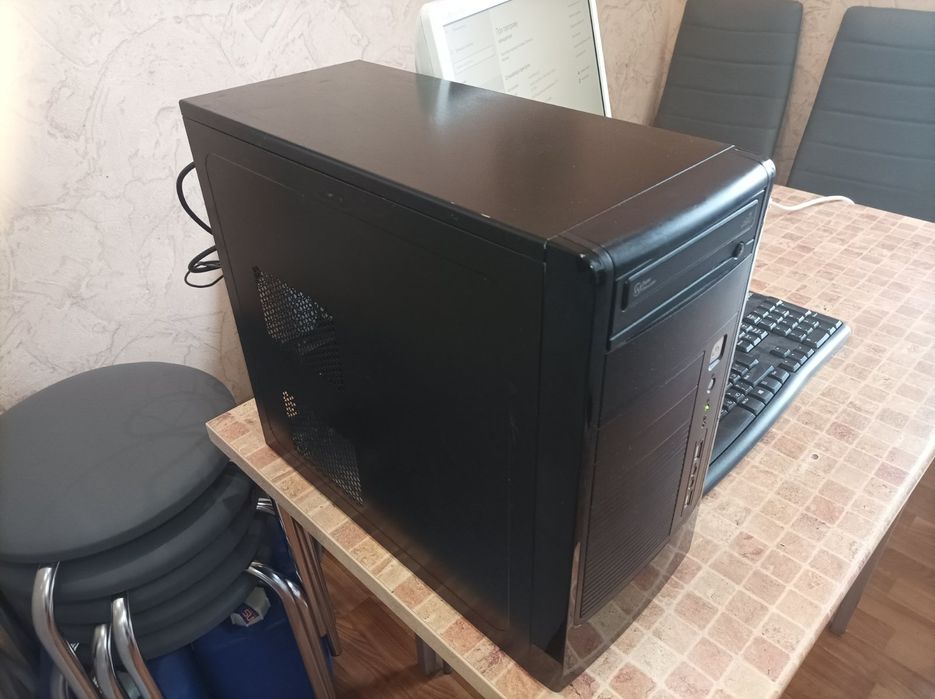 Компьютер в комплекті i5