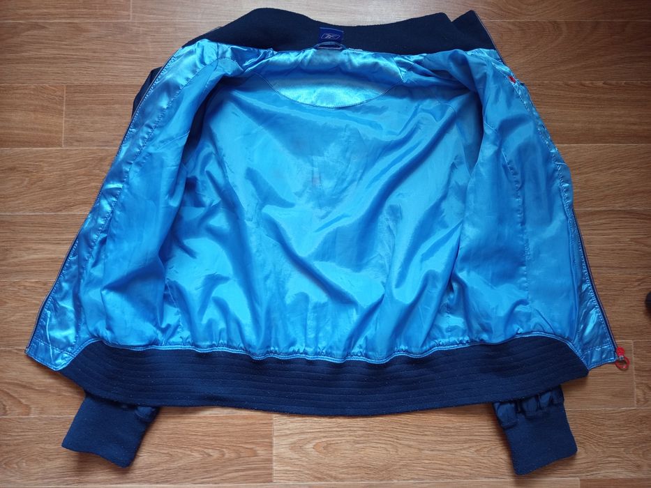 Продам куртку- бомбер Reebok Tennesse Titans