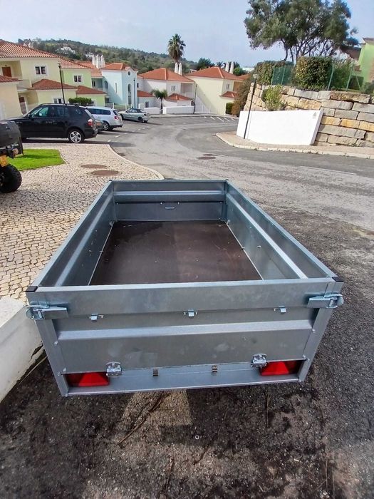 Atrelado p/moto 4 ou alfaias agrícola NOVO