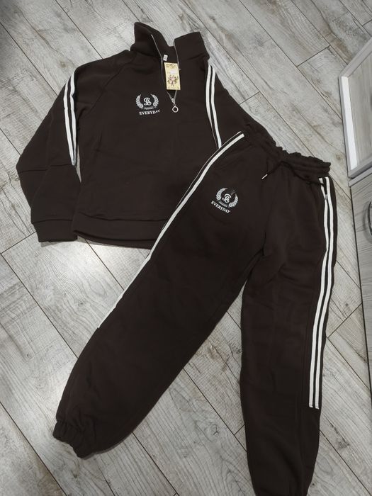 Теплий зимовий костюм