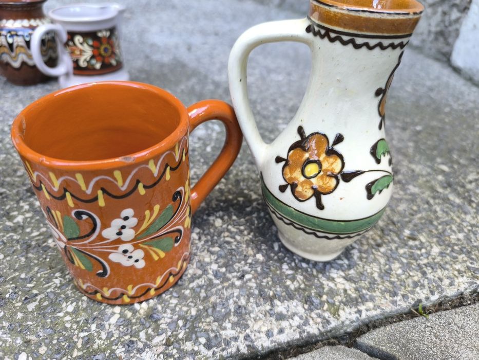 Kubek i dzbanek ceramiczny