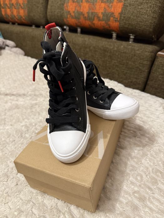 Кеды от Зара 32 размер