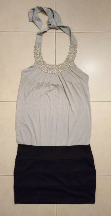 Vestido com pérolas da Blanco