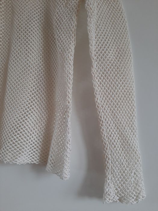 Jasna kremowa bluzka ażurkowa z długim rękawem Vero Moda