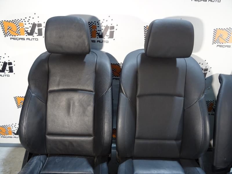 Bancos BMW Serie 5 F10 Pack M em Pele com Quartelas
