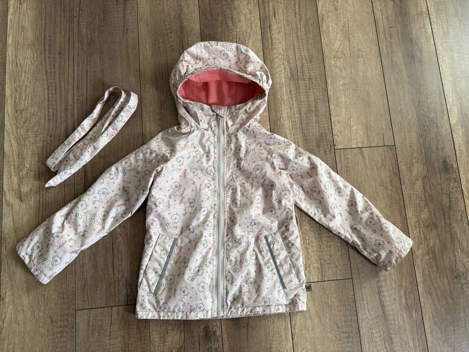 Весняна курточка, вітровка р,110