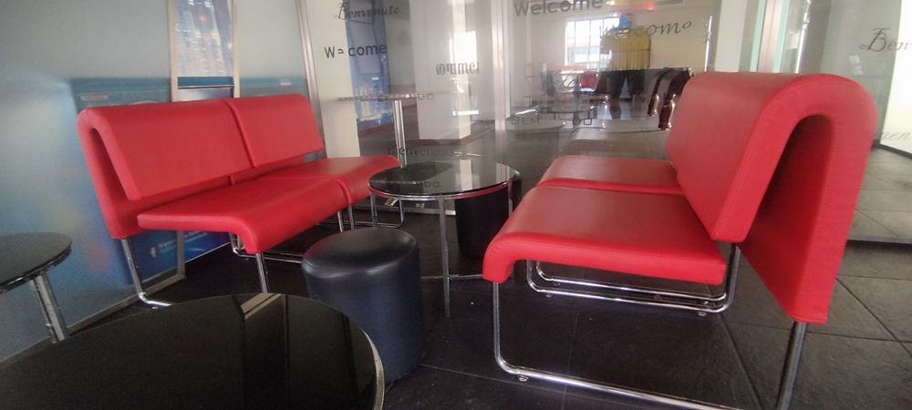 Poofs de pele sintetica