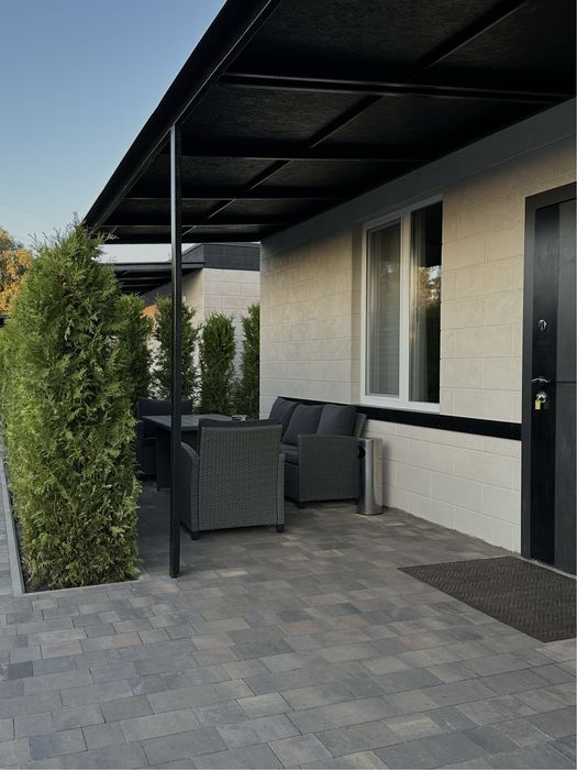 Котеджі з басейном, чаном і банею для вашого ідеального відпочинку.