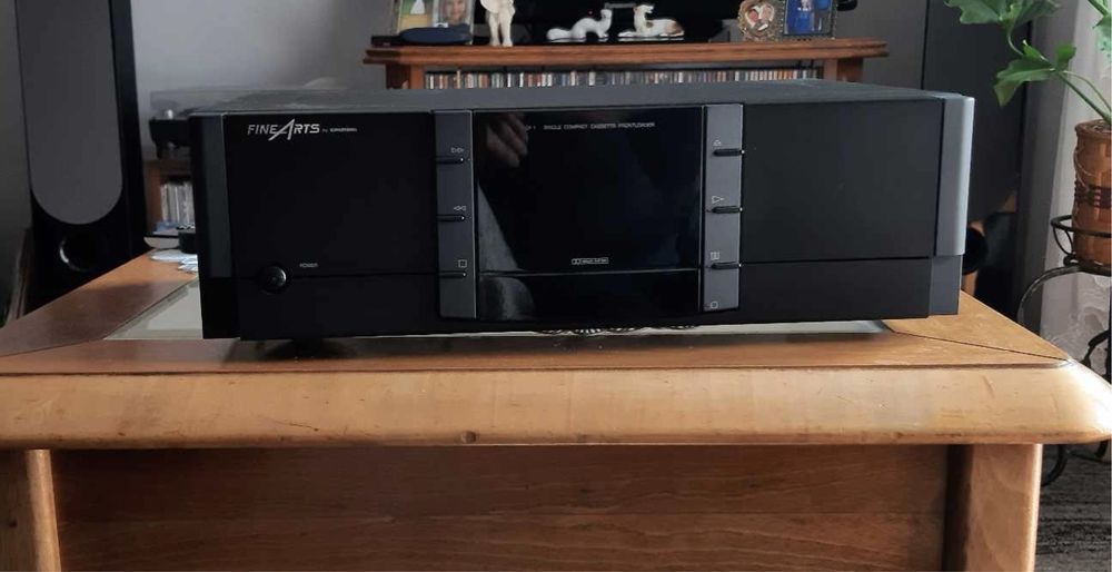 Magnetofon kasetowy FineArtz Grundig